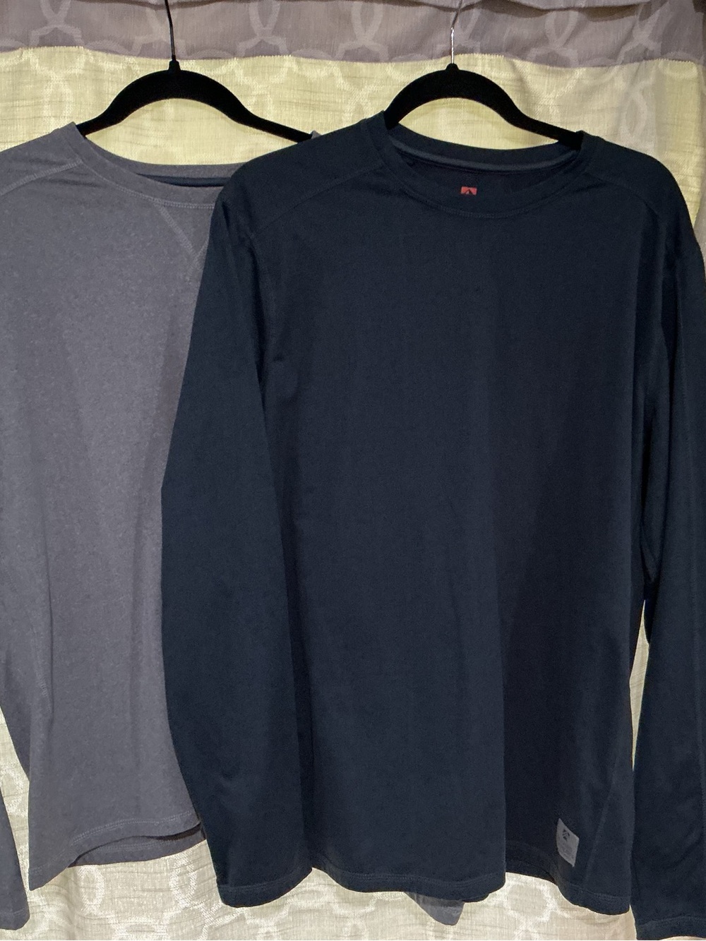 2 Men's Long-Sleeve Crewneck Tee - Blue , Gray